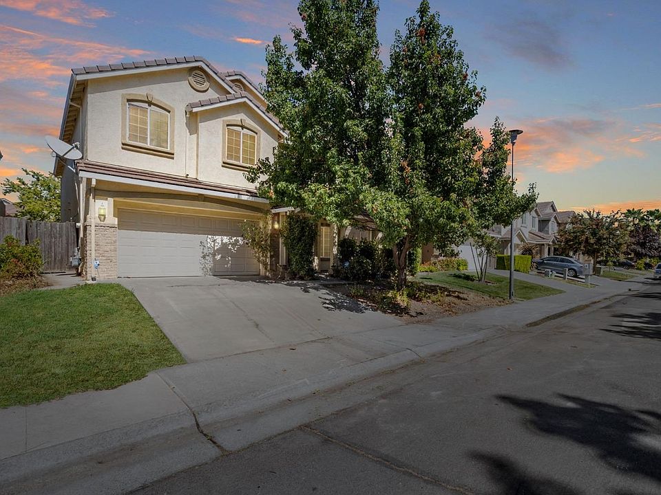 1st image of 2229 Tanzanite Way