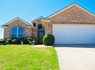 1001 Competition Cir, Fort Worth, TX 76179
