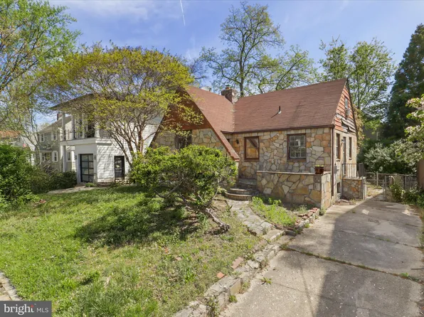 1235 N Taylor St, Arlington, VA 22201