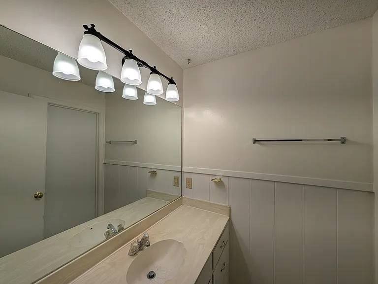 403 W Heritage Dr — Photo 37