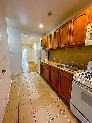 1st image of 684 9th Ave APT 3
