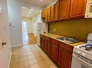 684 9th Ave APT 3, New York, NY 10036
