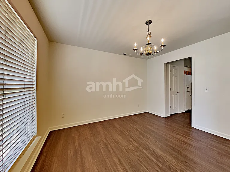 117 Rock Glen Ct — Photo 5
