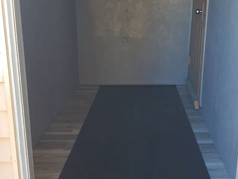 946 Main St #4 — Photo 3