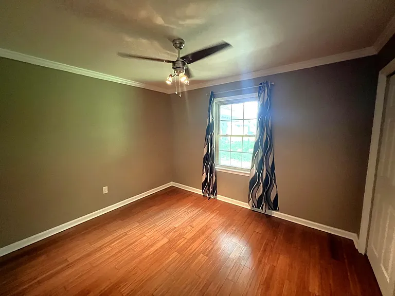 204 Heritage Blvd — Photo 9