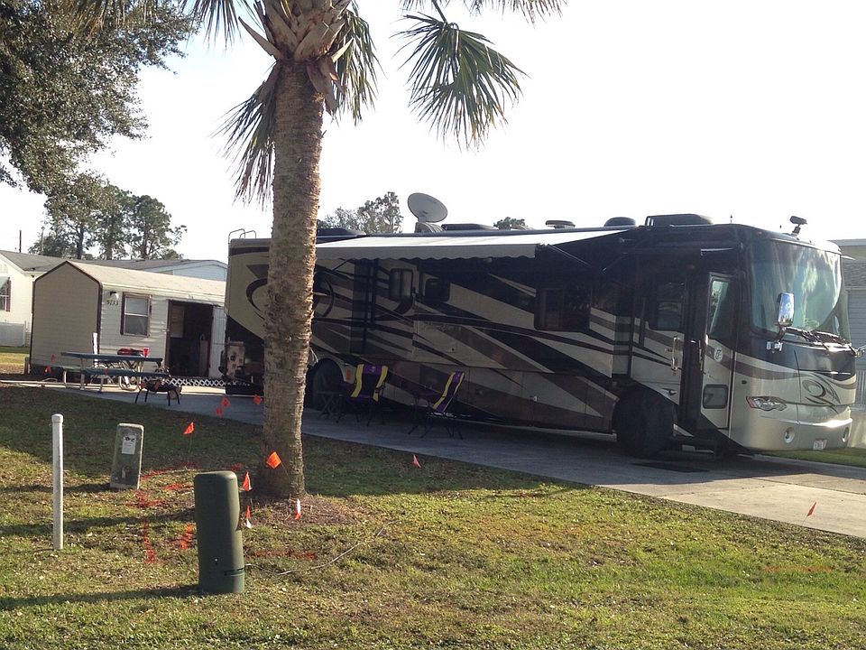 2nd image of 5133 Shoreline Dr