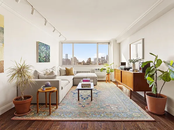 333 E 14th St #14KLM, Manhattan, NY 10003