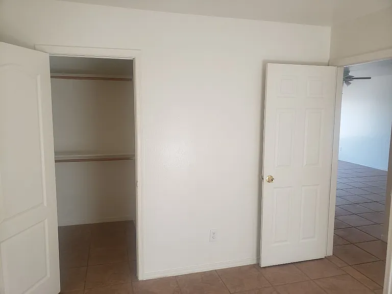 403 N Sunshine Blvd #C — Photo 12