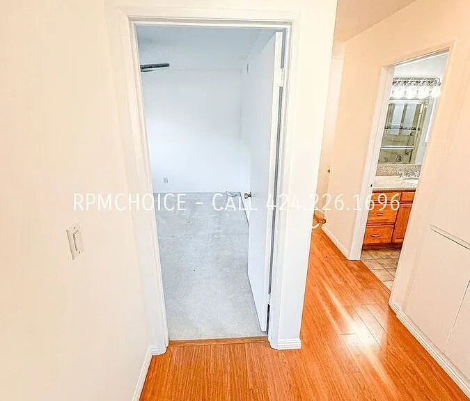 23821 Stanhurst Ave — Photo 29