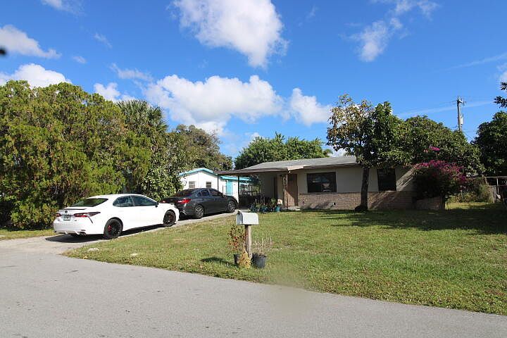 1st image of 5702 Briarwood Street