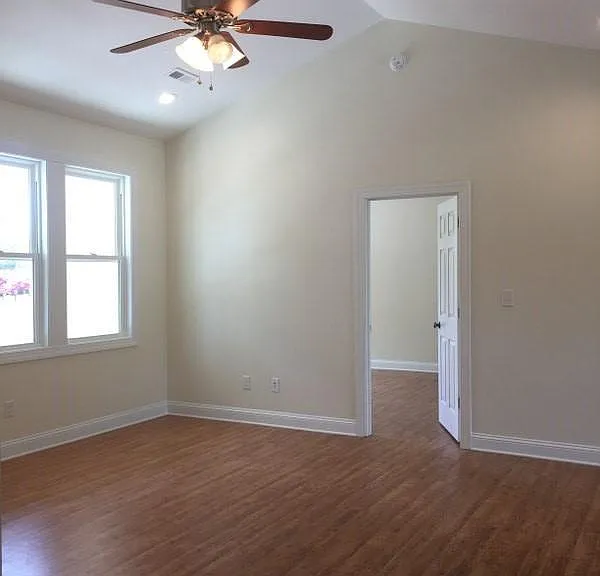 511 Peru Rd — Photo 11