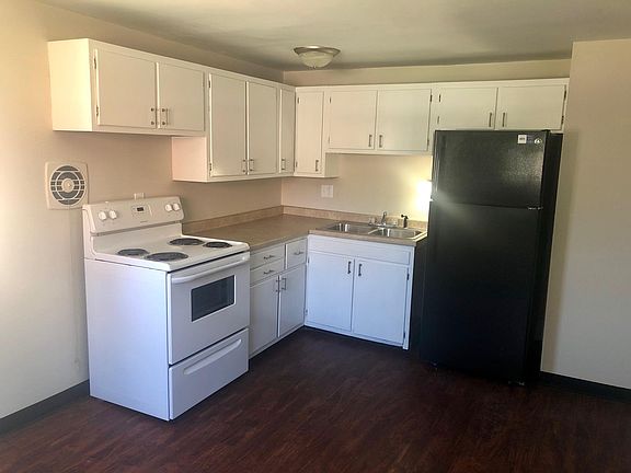4th image of 926 Woodhill Dr