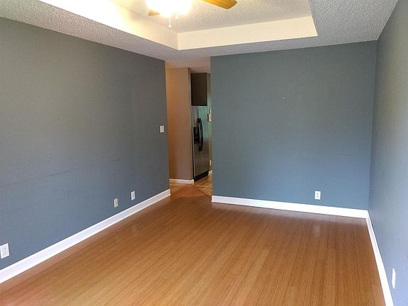 5th image of 628 Ashley Oaks Dr