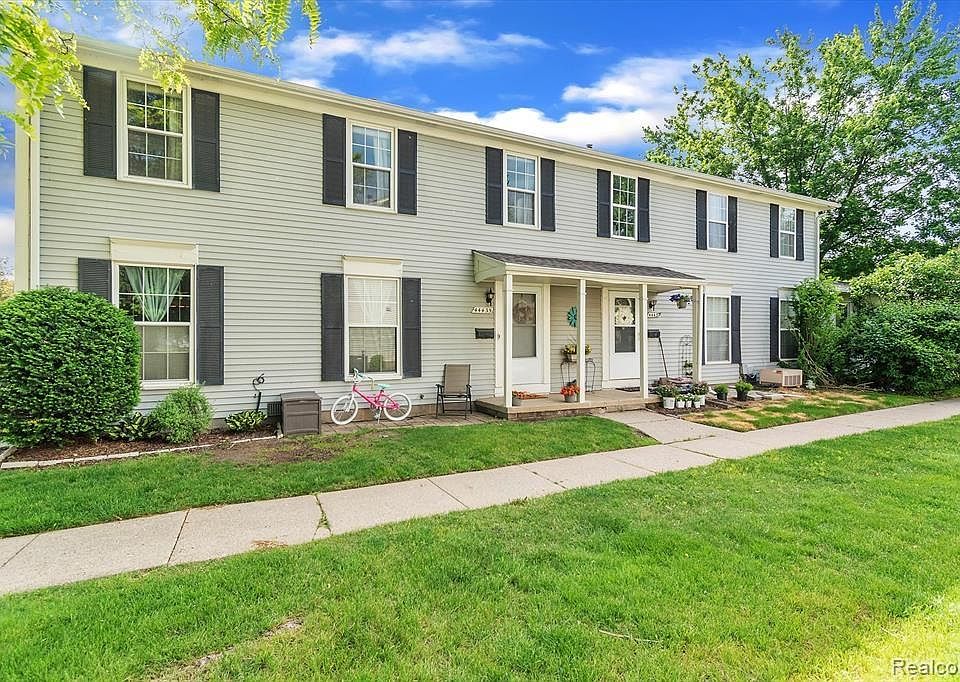 1st image of 44435 Newburyport Dr