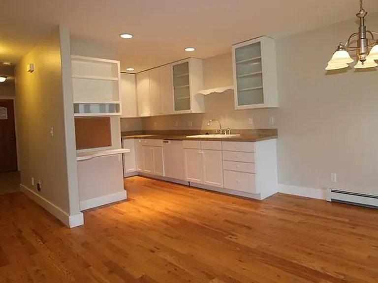 2777 Hamilton Ct #3 — Photo 7