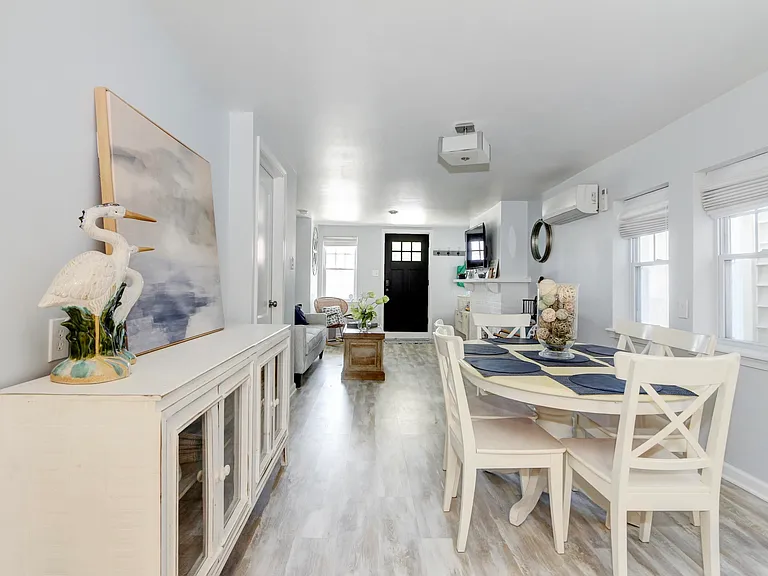 18 N Newark Ave #WINTER RENTAL — Photo 5