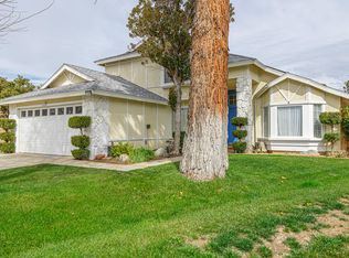 1347 Geraldine Ln, Lancaster, CA 93535