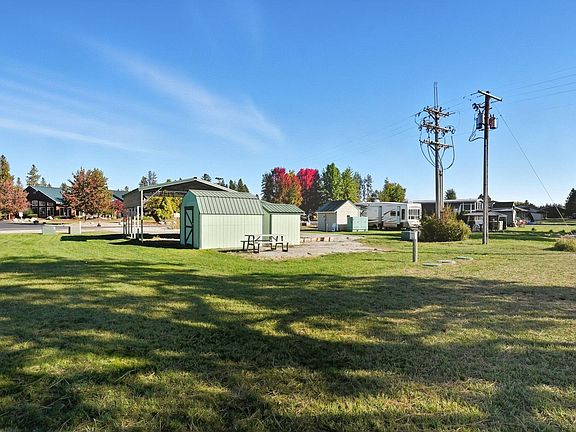 4th image of 1475 Lenora Dr