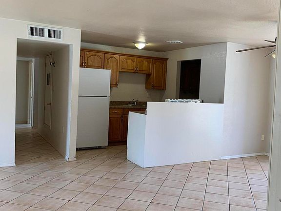 3rd image of 7225 W Mackenzie Dr