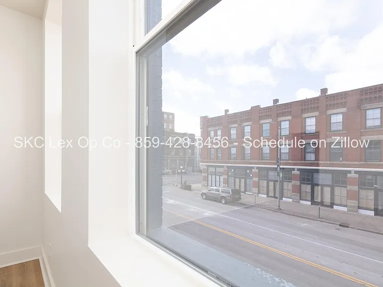 7 N Main St #1 — Photo 9