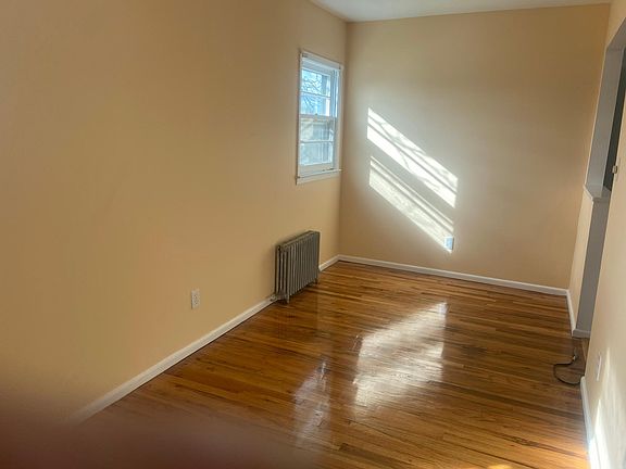 2nd image of 1268 Burton Ave