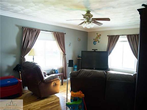 4th image of 719 Cawood St