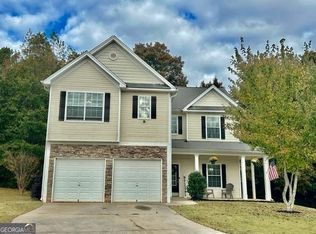 40 Meadow Run, Grantville, GA 30220