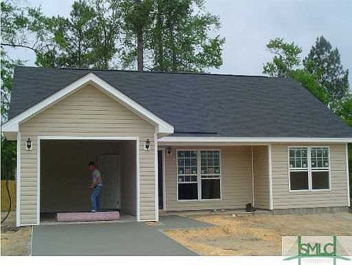 1st image of 104 Laurel Pointe Drive