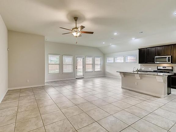 4th image of 13827 Quiet Fox Ln