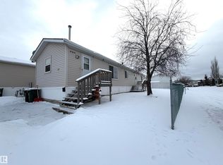 1613 Jubilee Cres, Strathcona County, AB T8H2J3