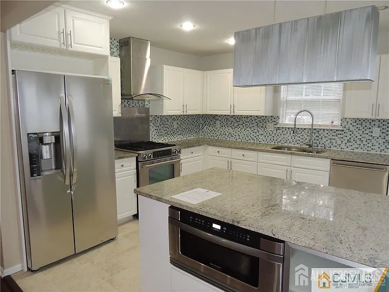107 Amy Dr — Photo 6
