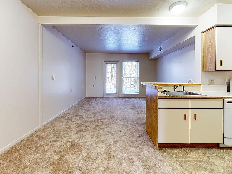 Gull Prairie/Gull Run Apartments and Townhomes — Photo 94