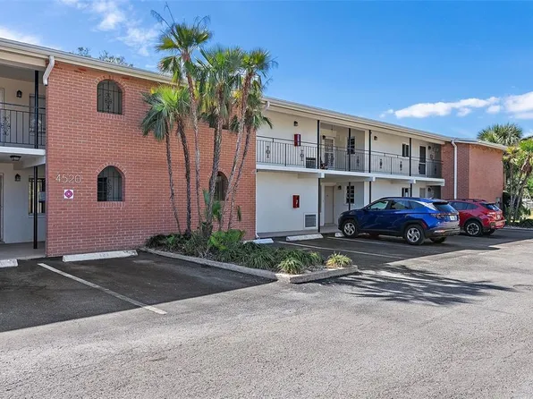 4520 Overlook Dr NE APT 238, Saint Petersburg, FL 33703