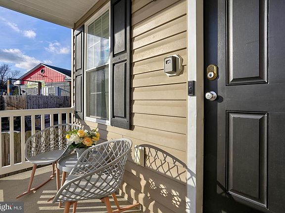 5th image of 722 Wellham Ave