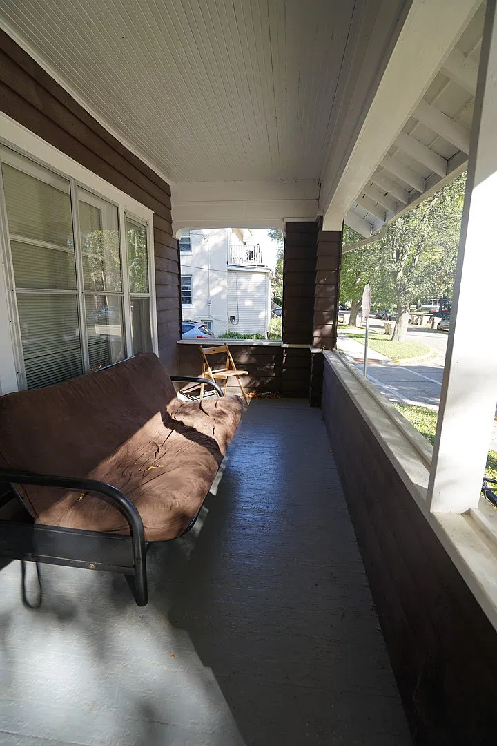 114O — Photo 2