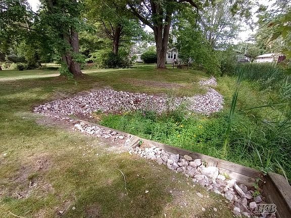 2nd image of Vl Hayes Rd