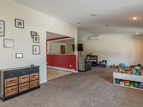 2nd image of 8 Torrey Pine Ln