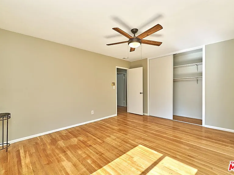 429 S Orange Dr — Photo 36