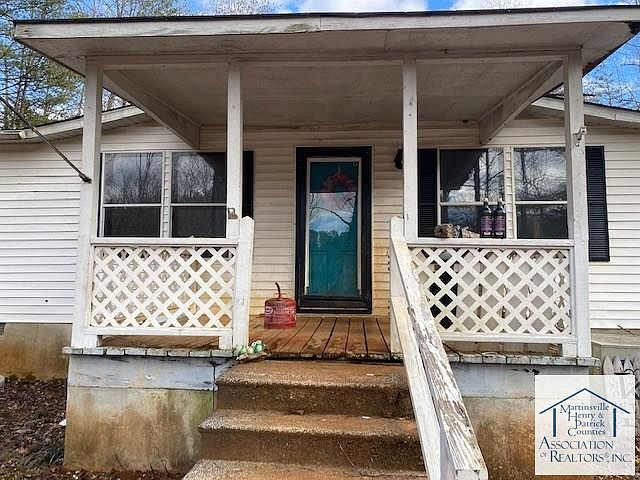 2nd image of 566 Goblintown Rd