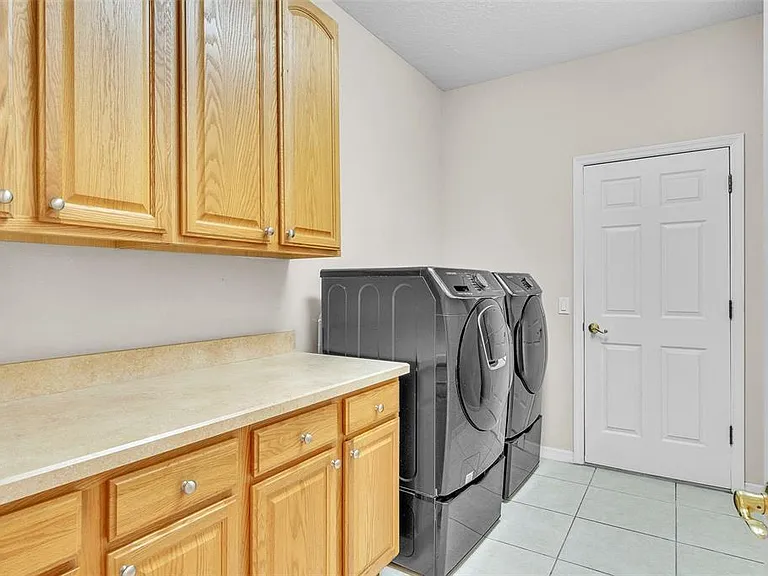 4617 Patricia Ann Ct — Photo 28