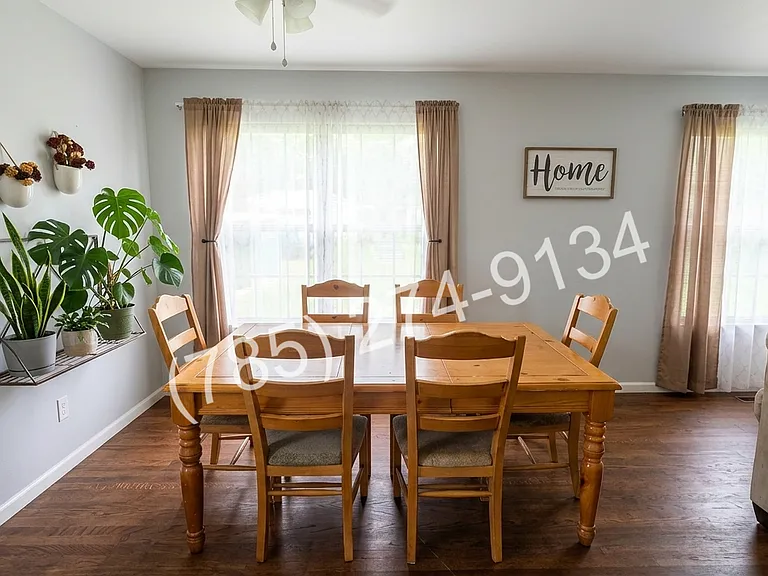 512 W Cloud St — Photo 2