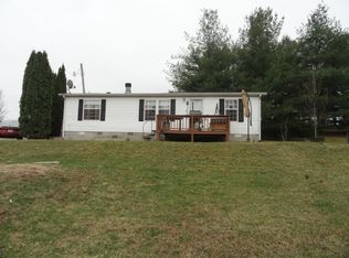 653 Ridgeline Rd, Spencer, IN 47460