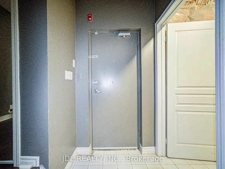 11 Everson Dr #610 — Photo 45