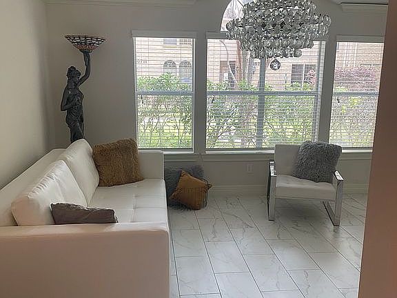 1st Floor Living Room