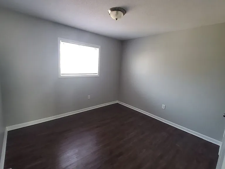 3760 Saint Elmo Ave — Photo 17