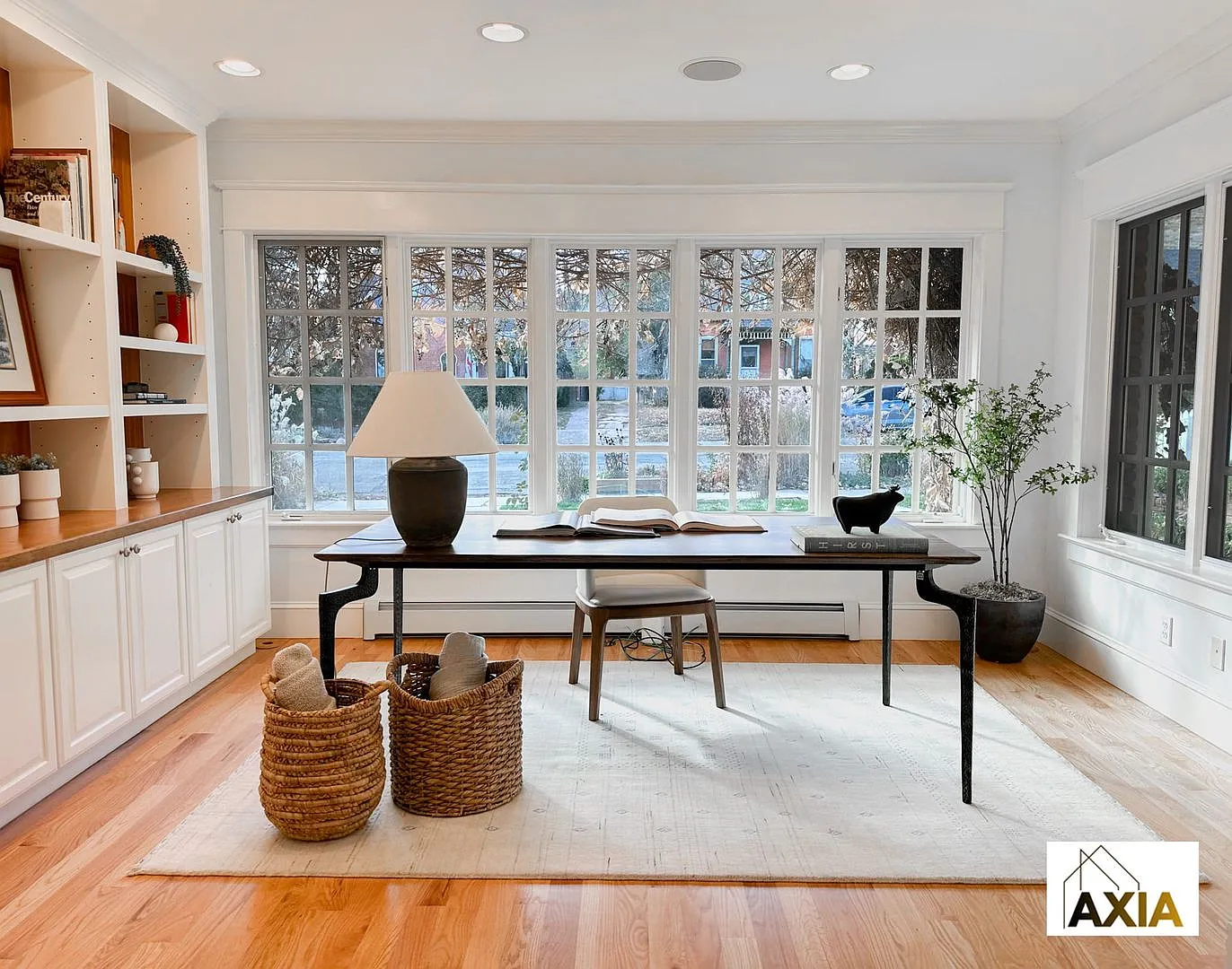 Luxury 3BD/2.5BA Home on Boulder Creek! — Photo 2
