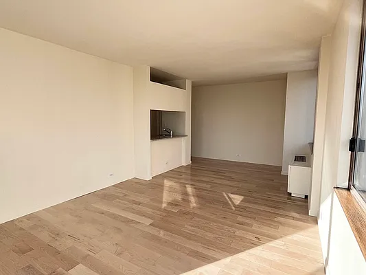 Rented by RELO REDAC INC. | media 4