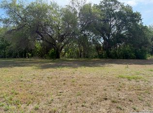 13 Hollamon Dr #117, Seguin, TX 78155
