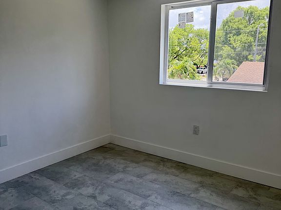 4th image of 147 NW 59th St #306