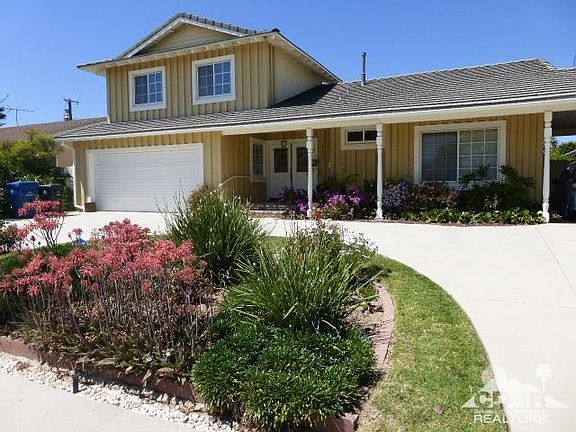 3rd image of 9719 Sophia Ave